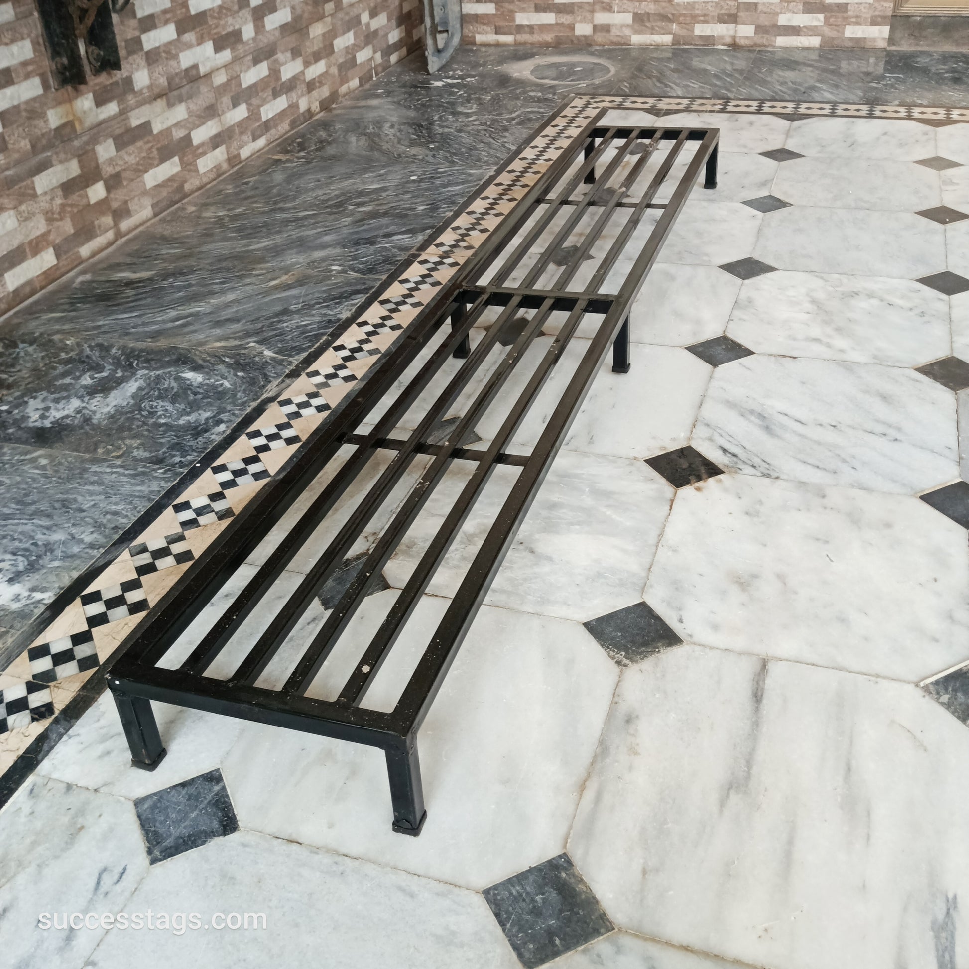 Heavy Duty Single Tier Metal Stand